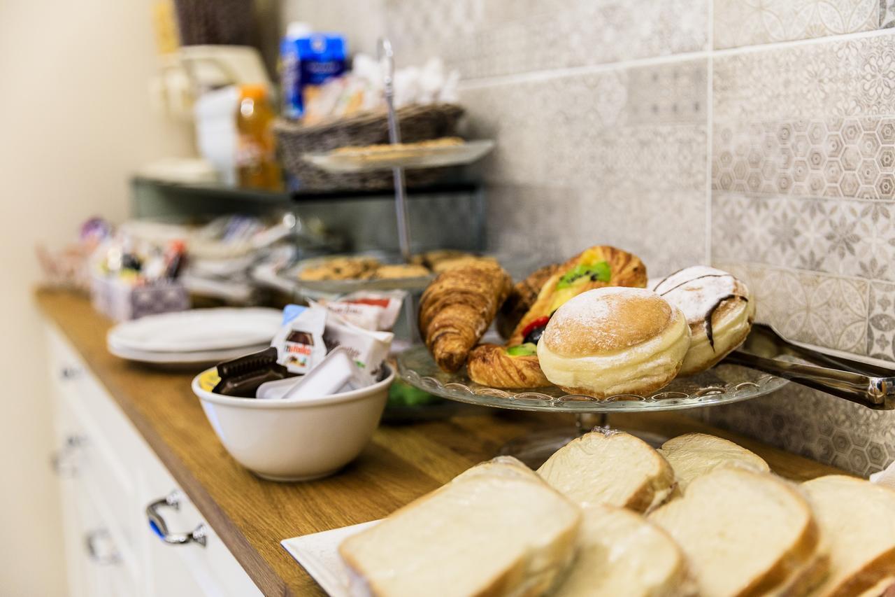 Maison Degli Artisti Alojamento de Acomodação e Pequeno-almoço Ravena